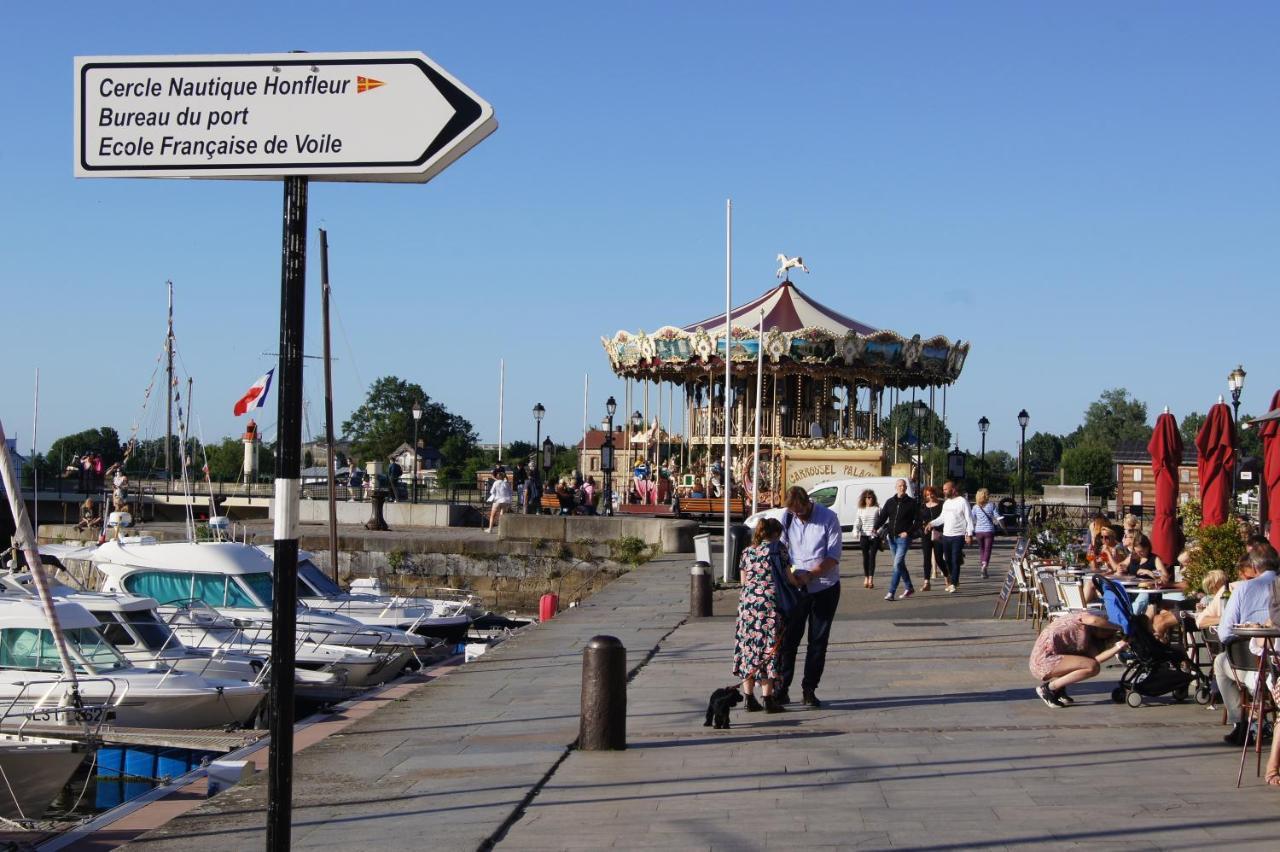 Le Perchoir De St-Antoine - Centre Historique D'Honfleur Avec Vue Sur Le Port, Netflix, Jeux, Vinyles Lägenhet Exteriör bild